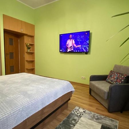 Lublinbnb - Exclusive Family Apartment ------ In The Heart Of Lublin -------------------------------- Bedroom & Living Room & Kitchen Zewnętrze zdjęcie