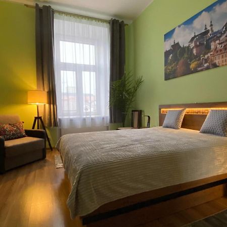 Lublinbnb - Exclusive Family Apartment ------ In The Heart Of Lublin -------------------------------- Bedroom & Living Room & Kitchen Zewnętrze zdjęcie