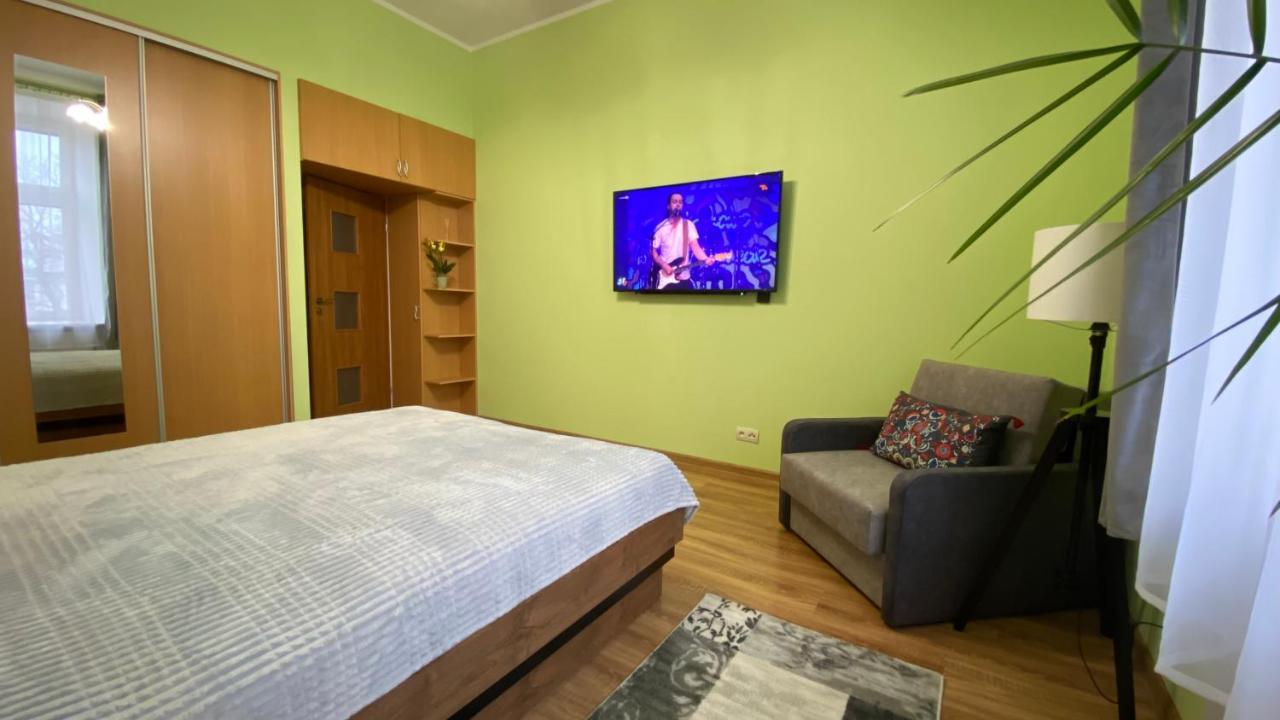 Lublinbnb - Exclusive Family Apartment ------ In The Heart Of Lublin -------------------------------- Bedroom & Living Room & Kitchen Zewnętrze zdjęcie