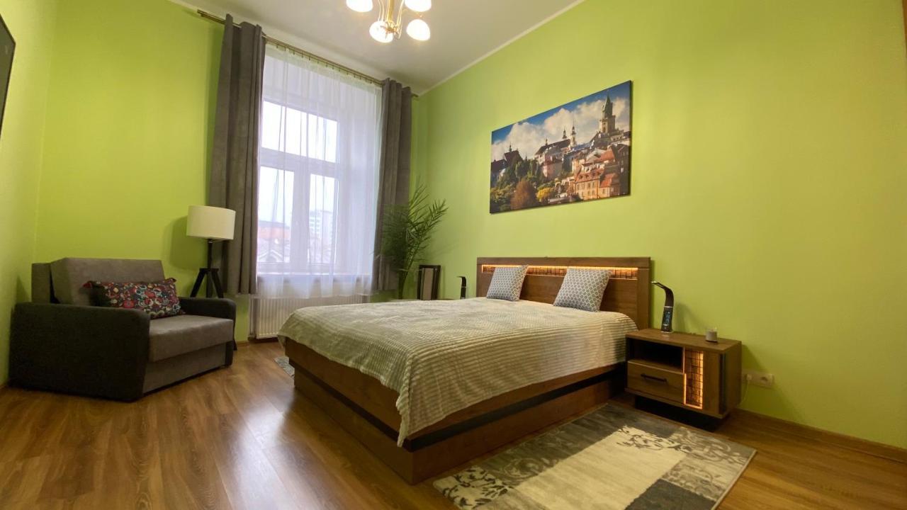 Lublinbnb - Exclusive Family Apartment ------ In The Heart Of Lublin -------------------------------- Bedroom & Living Room & Kitchen Zewnętrze zdjęcie