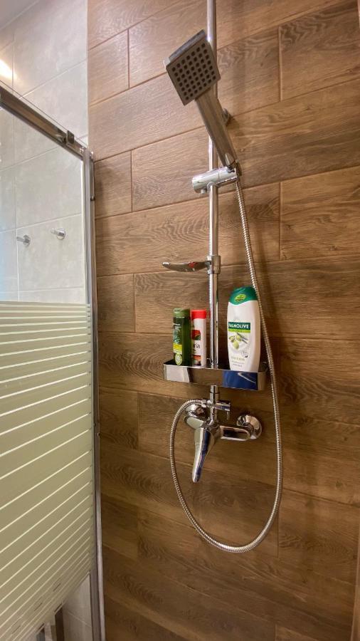 Lublinbnb - Exclusive Family Apartment ------ In The Heart Of Lublin -------------------------------- Bedroom & Living Room & Kitchen Zewnętrze zdjęcie