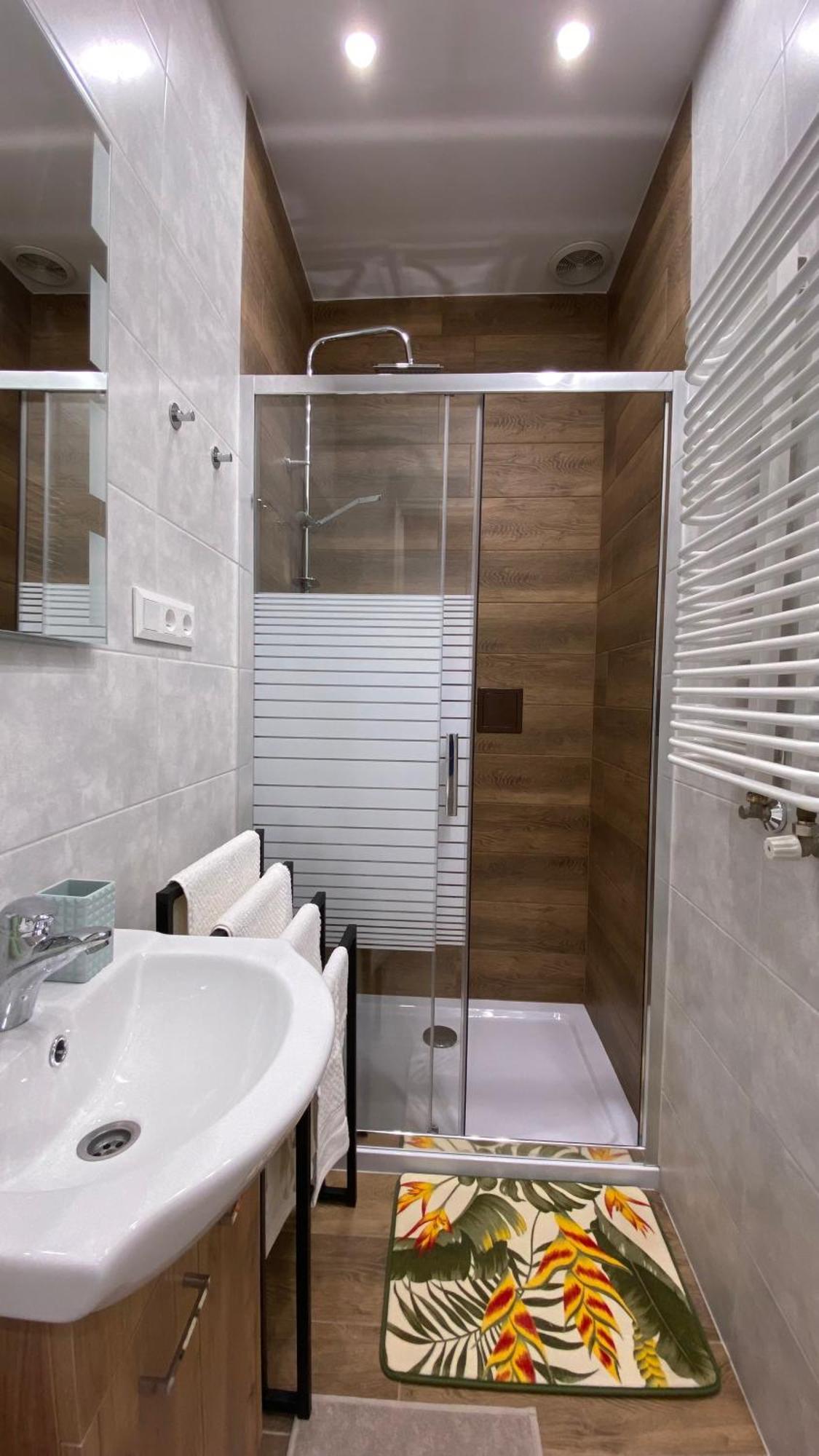 Lublinbnb - Exclusive Family Apartment ------ In The Heart Of Lublin -------------------------------- Bedroom & Living Room & Kitchen Zewnętrze zdjęcie
